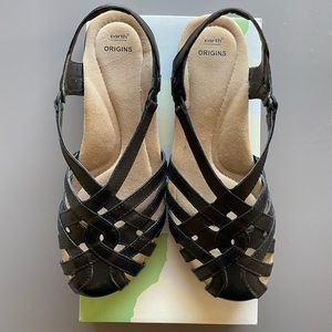 Earth Origins women’s “Belle” size 10 sandals in new without tag condition